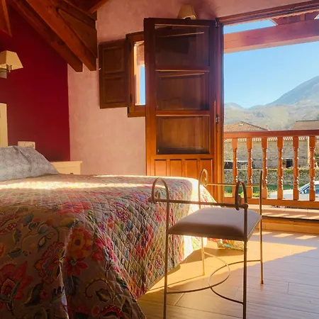 La Casa Del Rio Holiday home Pie de Concha